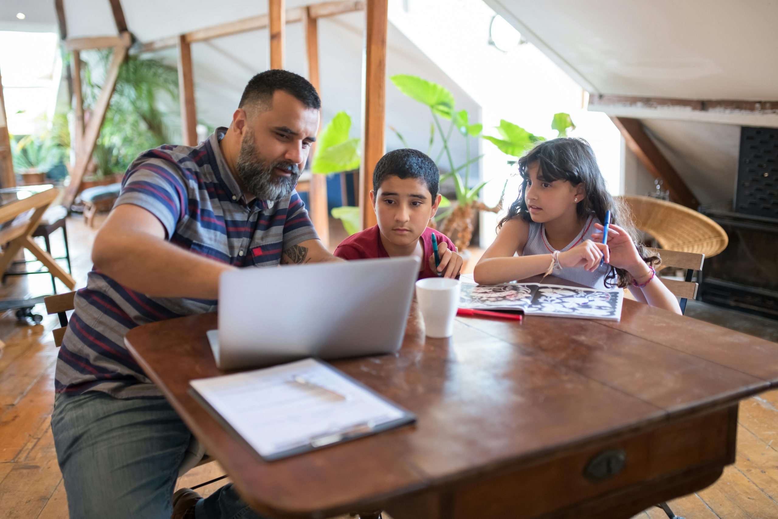 Teaching Kids About Money: Why Giving an SIP is Better than a Piggy Bank